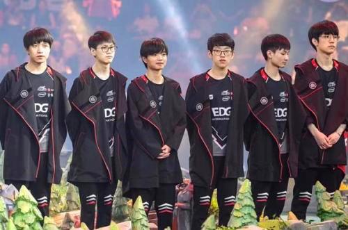 吸引數百萬 吸引數百萬