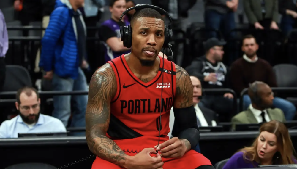 尤其是与西 尤其是与西