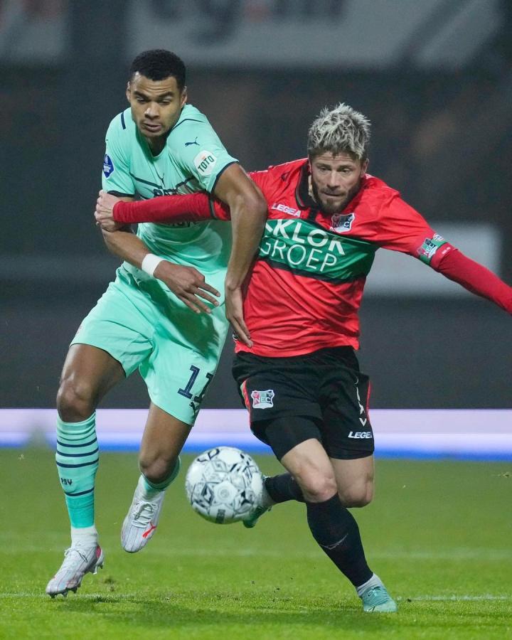 纵观全球足 纵观全球足